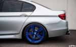 BMW M5 on Candy-Blue Wheels by EAS 2016 года